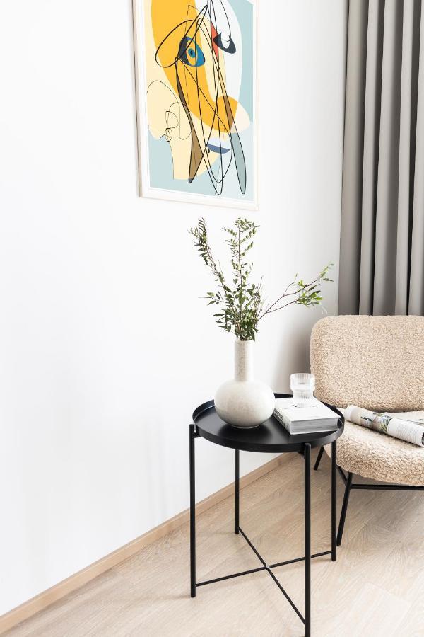 Kadriorg Plaza 2 Bedroom Free Parking ทาลลินน์ ภายนอก รูปภาพ